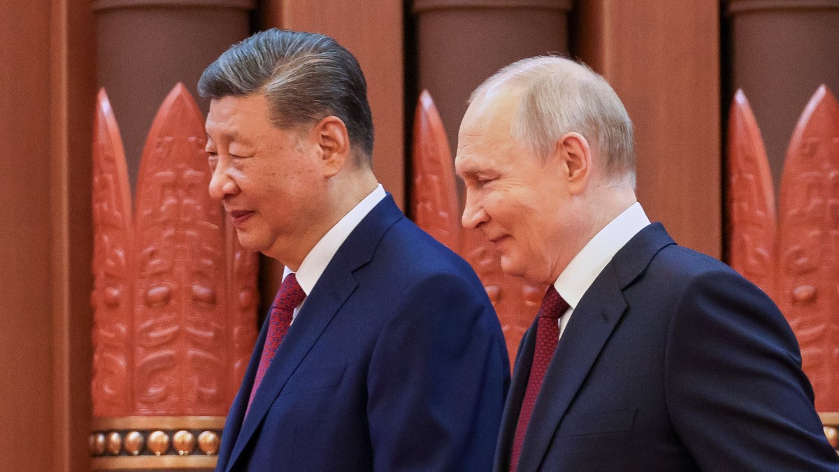 Путин обръща поетично приветствие към Ши след Посетата на Трамп