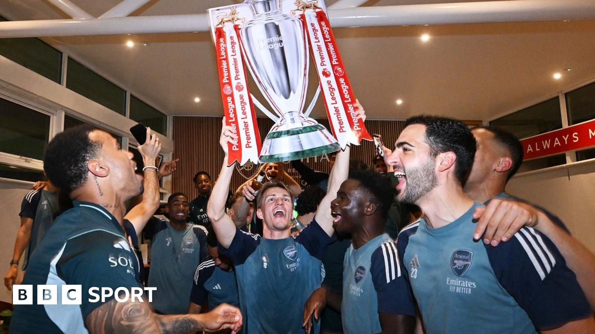 Ботеве, огън и песен от TikTok: как Arsenal спечели титлата