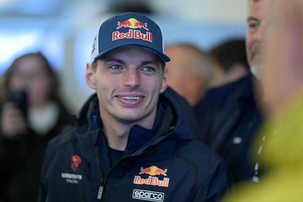 Верстапен стана 28-ят F1 шампион, участвал в 24-часово състезание