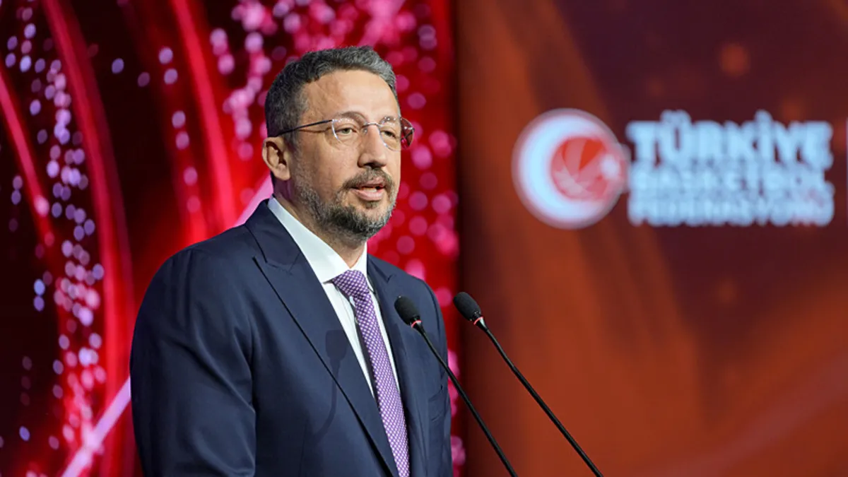 Президентът на ТБФ Туркоглу слави деня за памет на Ататюрк, младежи и спорт