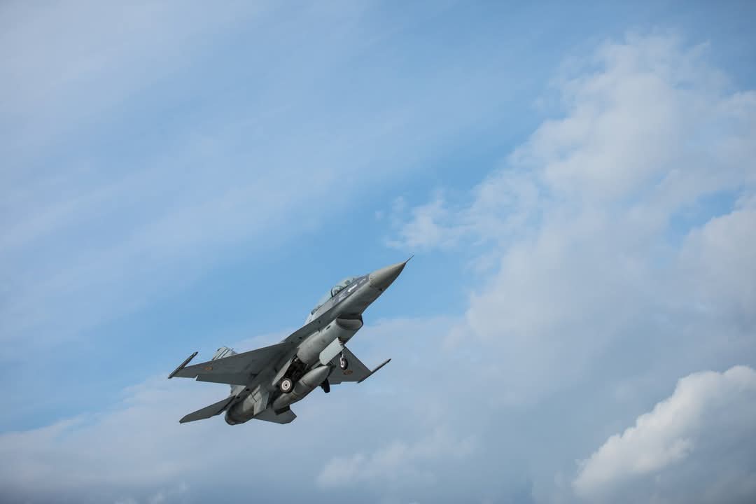 Румънски F-16 сбива дрон над Естония
