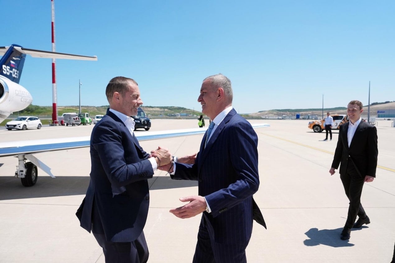 Президента на UEFA Čeferin пристига в Турция за финала на Европейската лига
