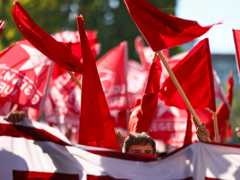 Работници в Германия протестираха срещу намаленията на разходите за здраве и социални услуги