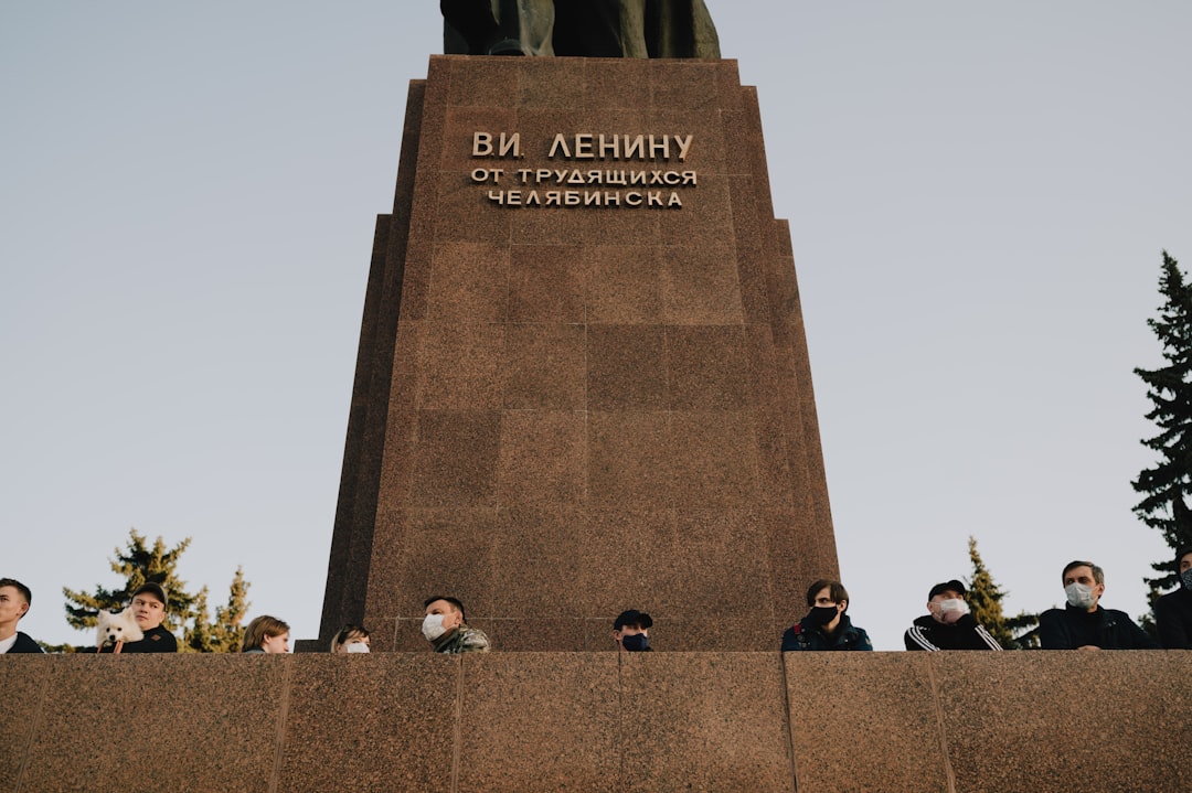 Диедович-Ханданович: Новото правителство на Сърбия ускорява приватизацията на НИС на фона на регионалните енергийни промени