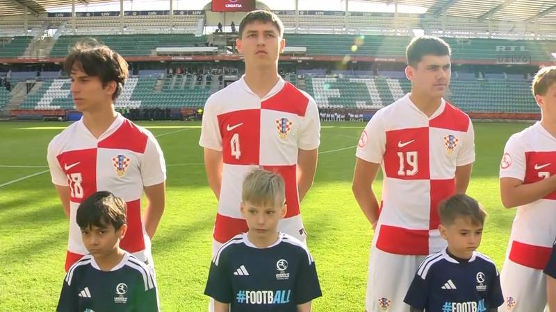 Естония прави срамна грешка с химните на Евро U-17 срещу Хърватия