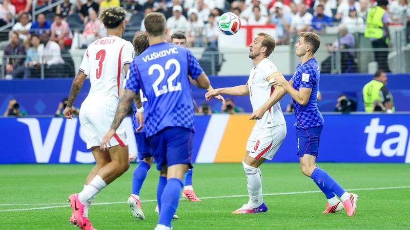 Англия смазва Хърватия с 4:2 в класика на СП
