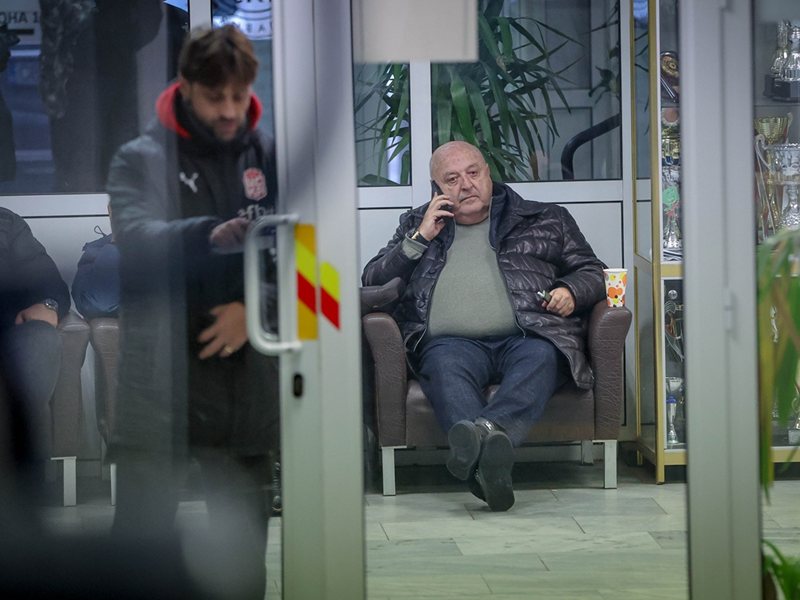 Пропадането на "Славия" продължи с 0:3 в Стара Загора
