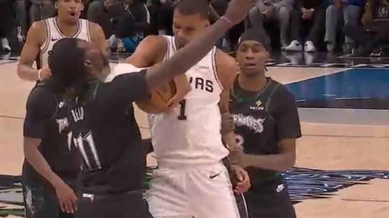 Виктор Вембаняма изтърпил екстрадрама в плей-офф на NBA