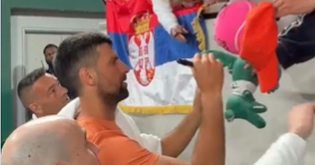 Новак Џокович добре приеман като крал при първата тренировка в Париж, Роланд Гарош вече в сръбски знак