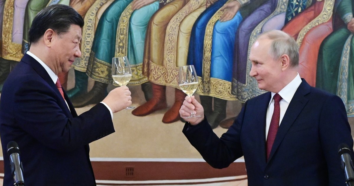 Владимир Путин се среща с Си Цзиньпинг в Пекинг