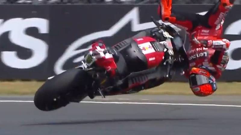 Драма в MotoGP: Марк Маркес извън играта, операция, Жорже Мартин печели