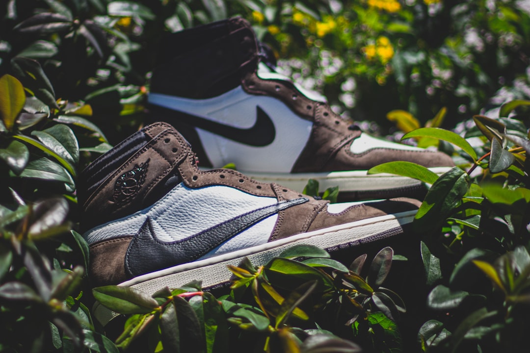 Cactus Jack на Travis Scott среща Nike: Колекцията T90 заема терените в целия Балкански полуостров