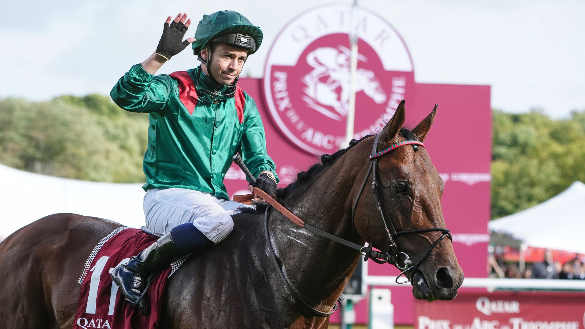 Дариц доминира в победата в Prix Aga Khan IV
