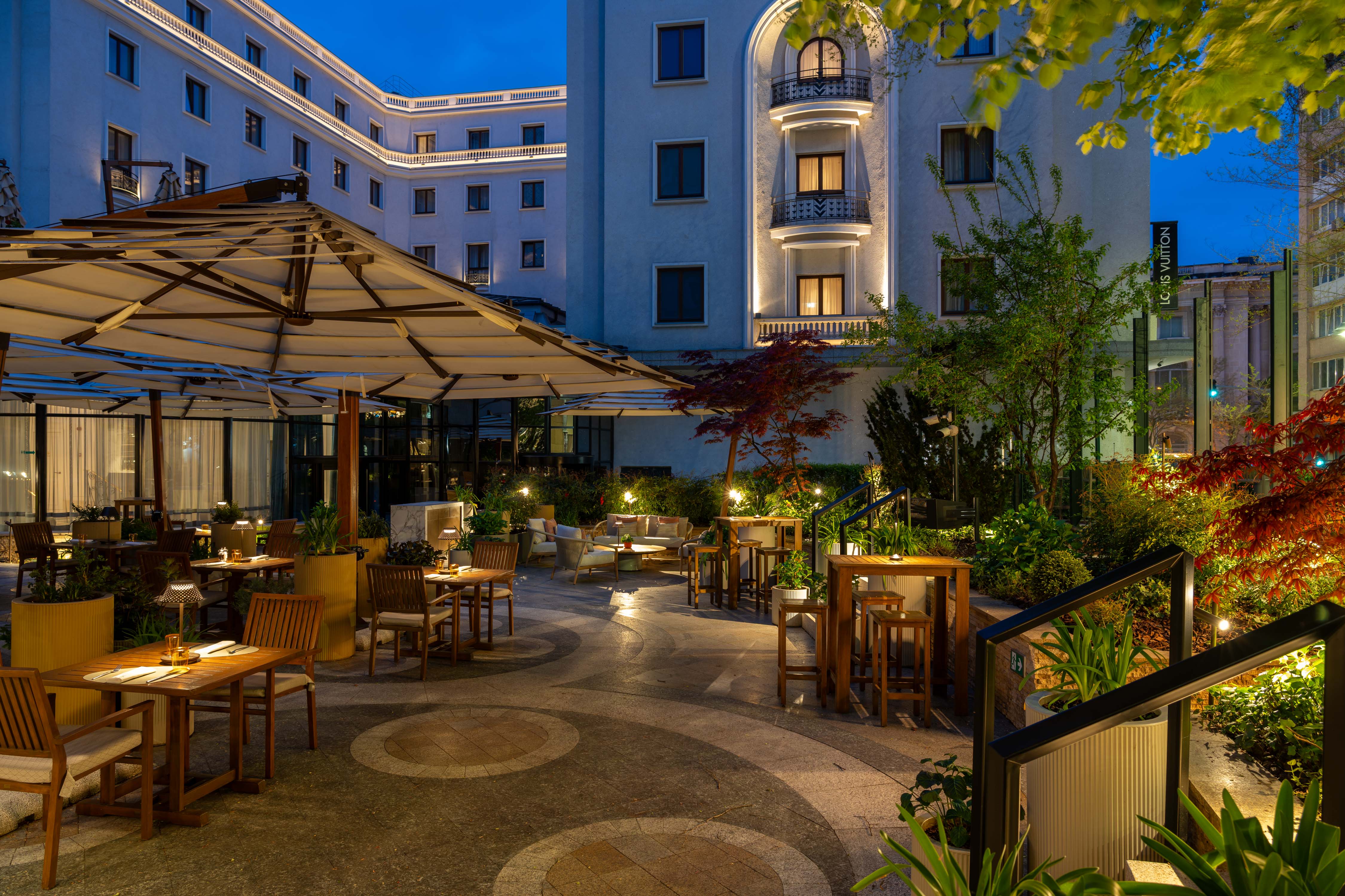 JORJ Terrace & Bar Отваря Си в InterContinental Athénée Palace Бухарест