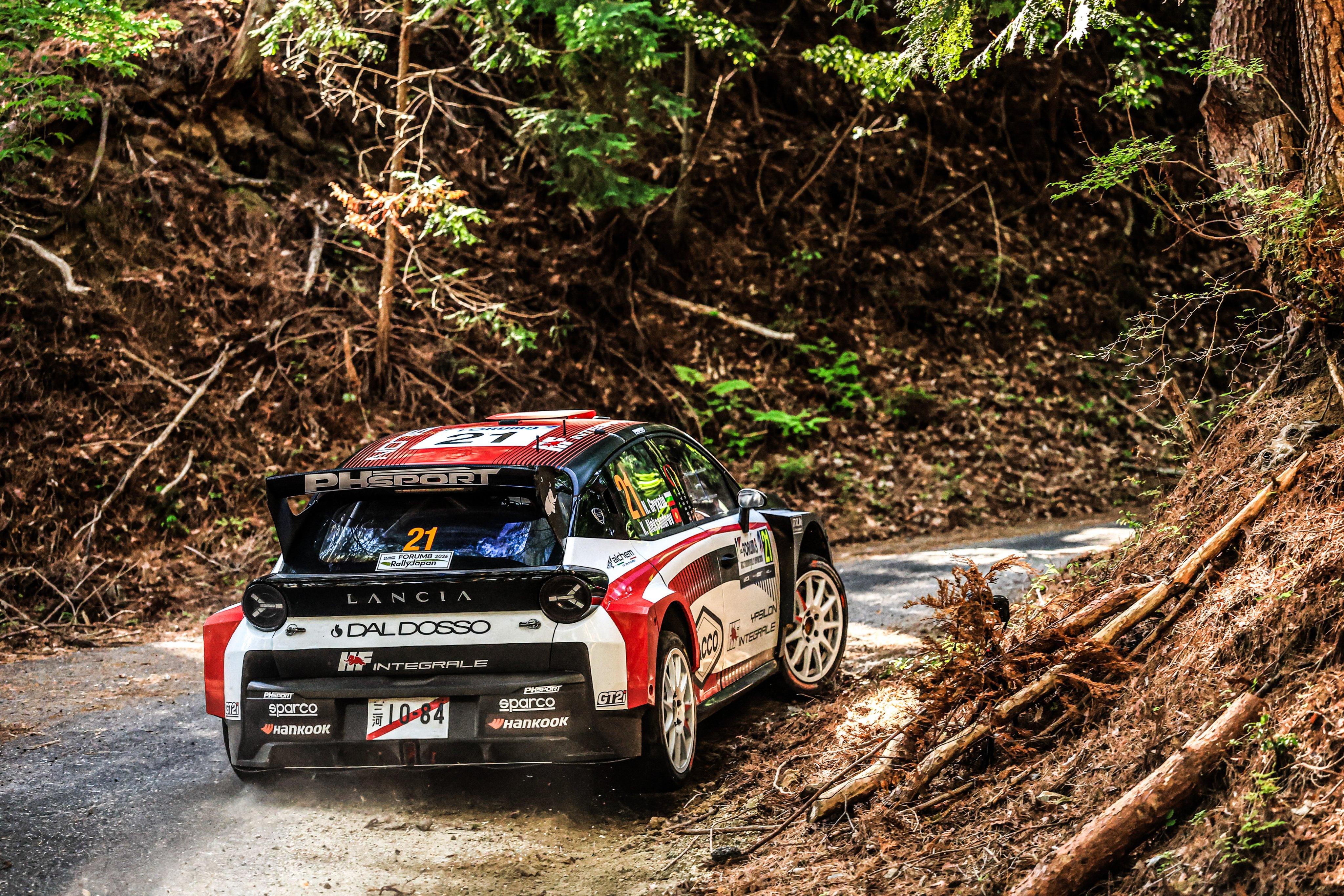 Грязин триумфира в Япония и поведе в WRC2!