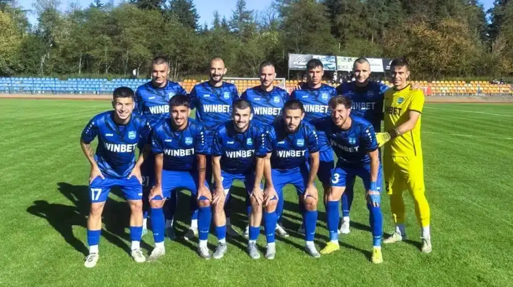 Рилско постига двойно, Левски спада в половини