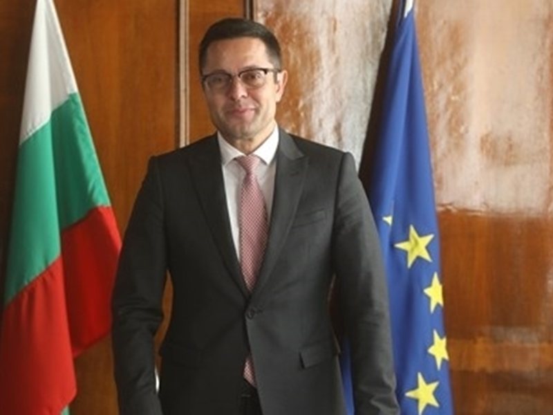 Александър Пулов, водещ инновации, сега набираща економиката и става заместник премиер