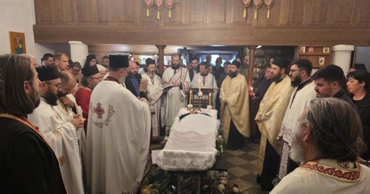 Монахиня Христина Рабреновић: Обслугване във Врата на Църквата