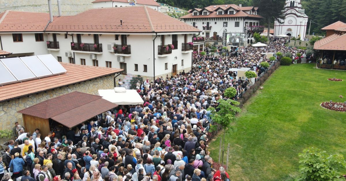 Манастир Тумане в събота слави две големи єдвеки