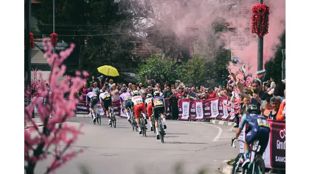 Стартът на Giro d'Italia 2026 в България постави рекордни резултати за Eurosport и HBO Max