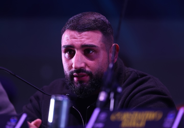 Агит Кабайел иска следващата среща с Олександр Усик след бой с Верхоувен
