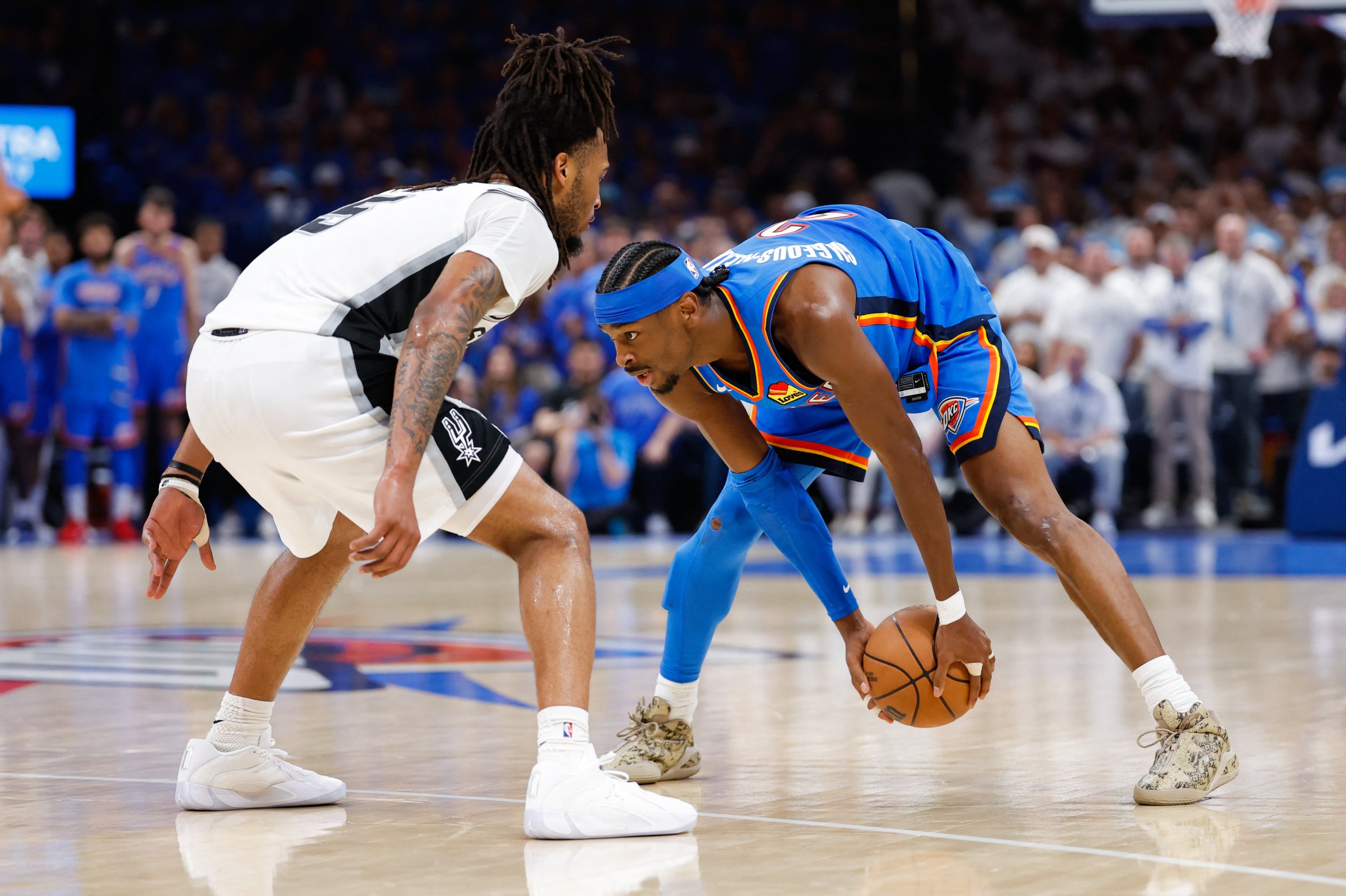 Thunder се възстановява с победа в Game 2 над Spurs