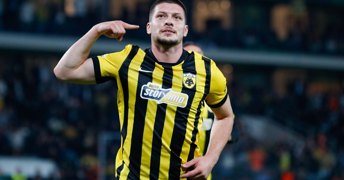PSV си желаят Лука Йовић след удивителна sezona с AEK Athens