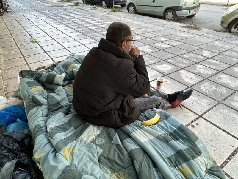 52-годишната българин живее на улиците, търси работа след пътешествието от Салоники до Сер, Гърция